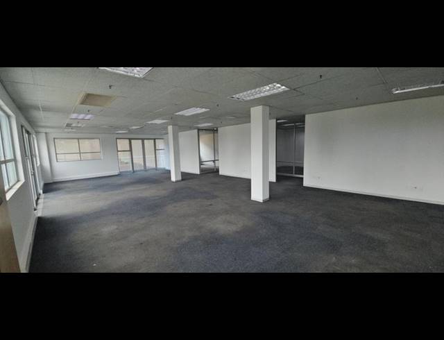 INDUSTRIAL PROPERTY TO RENT IN LONGMEADOW